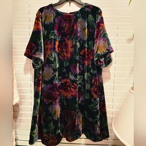 The Emme Short Sleeve Mini Dress